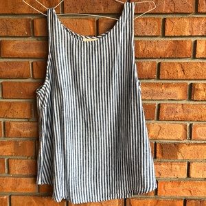 🎈 2/$22 White and Blue striped Blouse